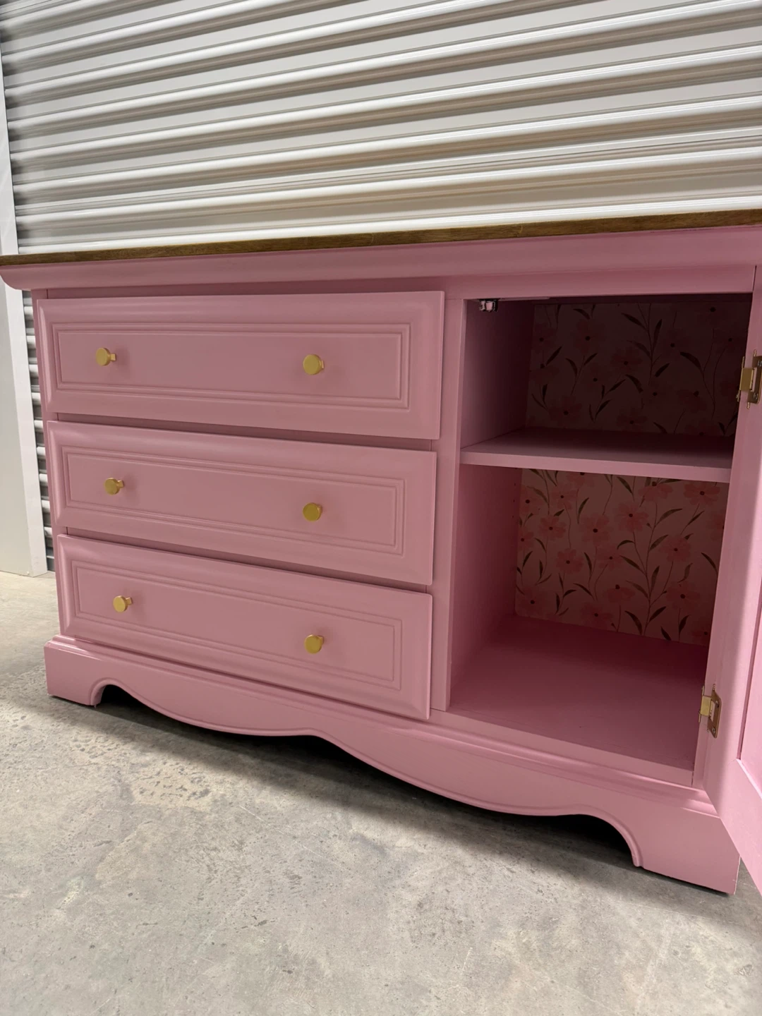 🚨Free Delivery NJ/NY Pink Solid Wood Dresser - 3 Drawers - photo 3