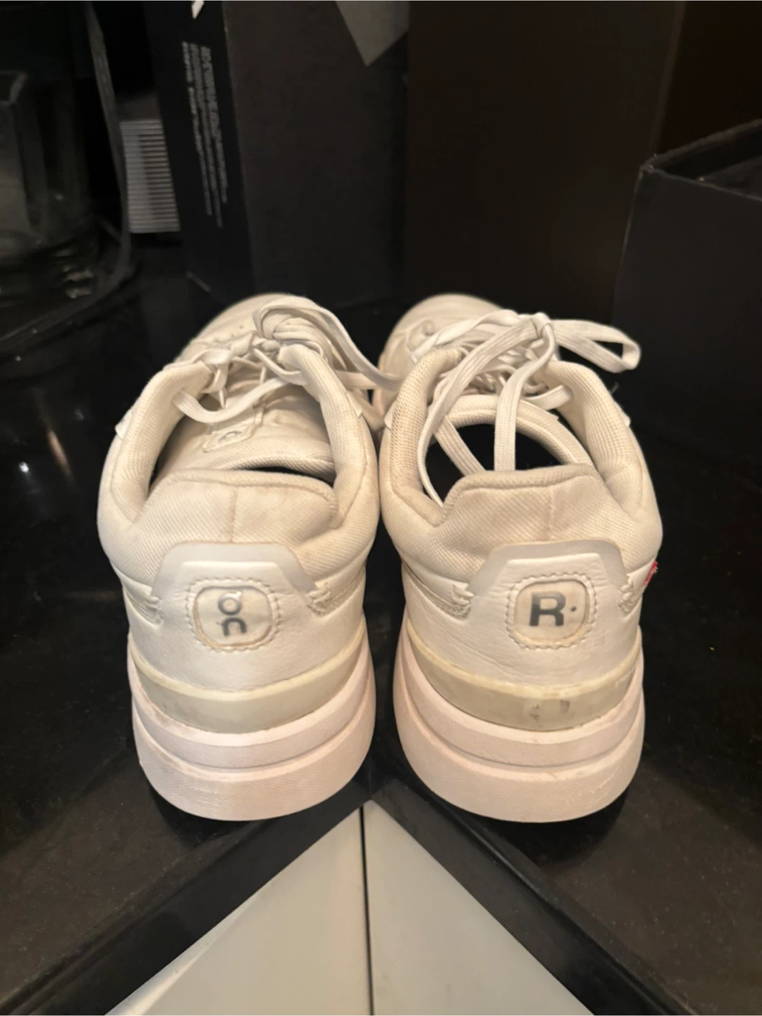 Men’s On Cloud Leather Shoe’s 10  ( Roger ) - photo 3