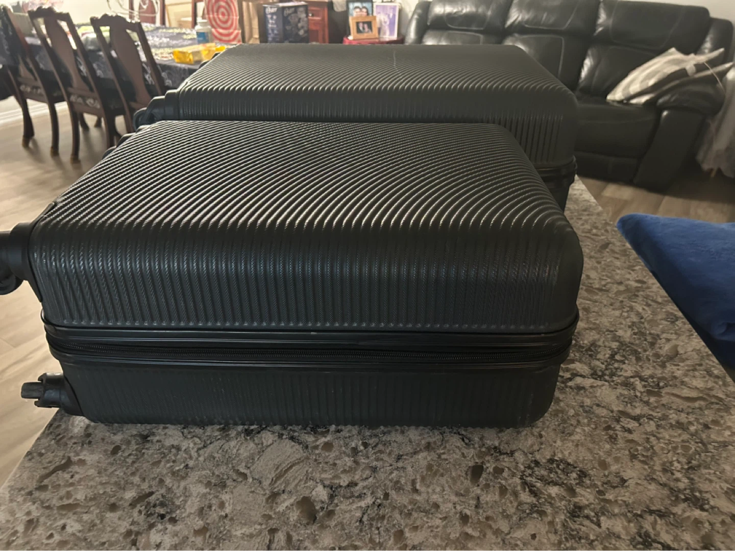 Black Hardshell Spinner Luggage - photo 5