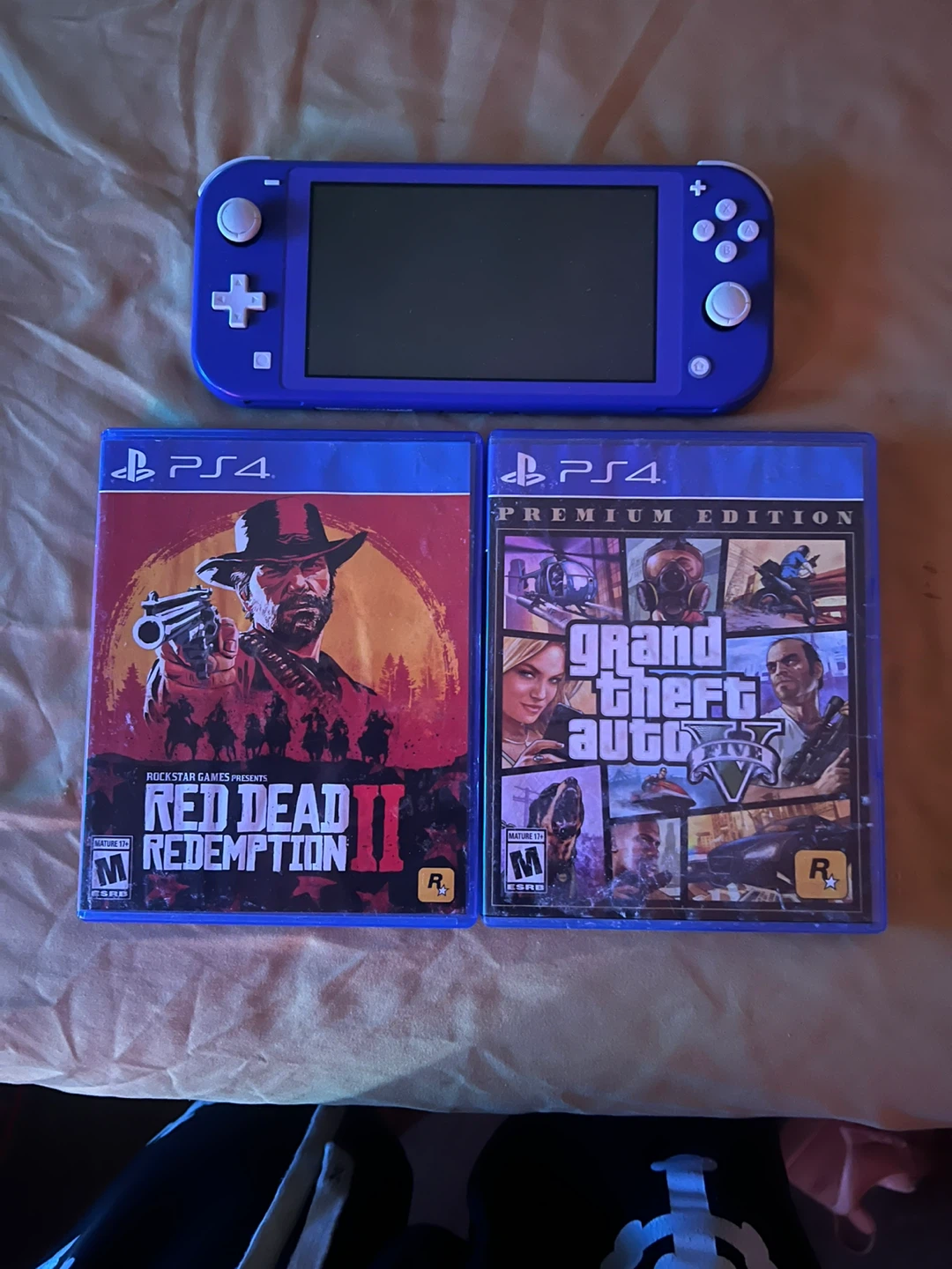 PS4 Red Dead Redemption 2 & Grand Theft Auto V Premium Edition