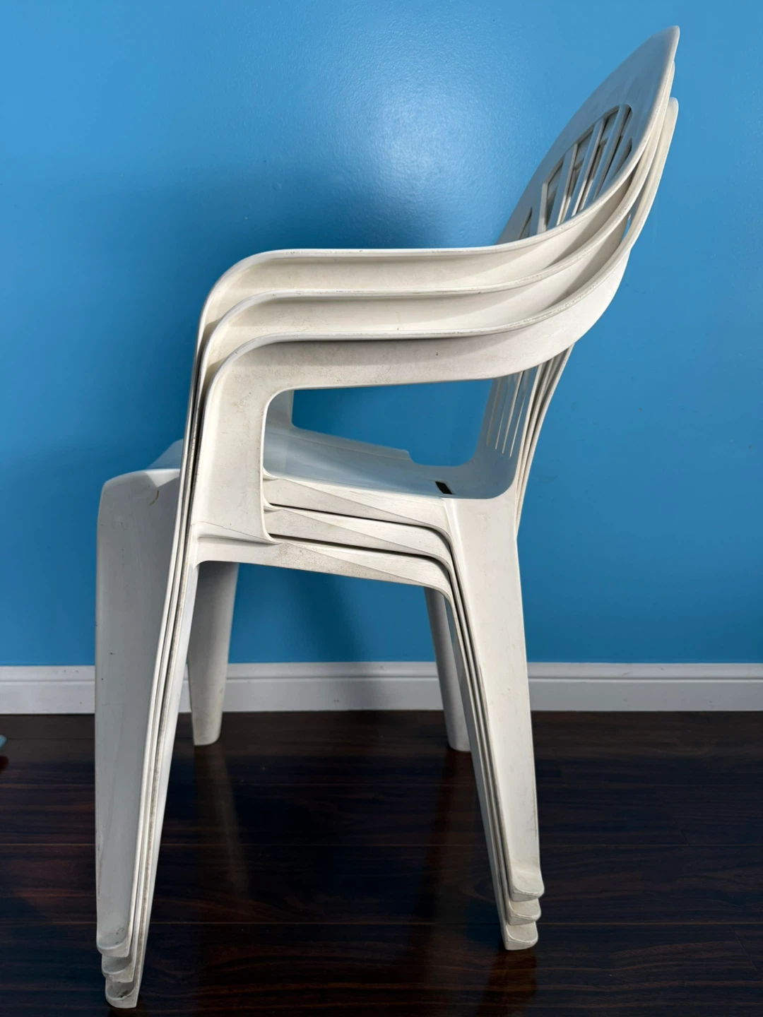 Set of 3 White Plastic Stackable Armchairs - photo 4