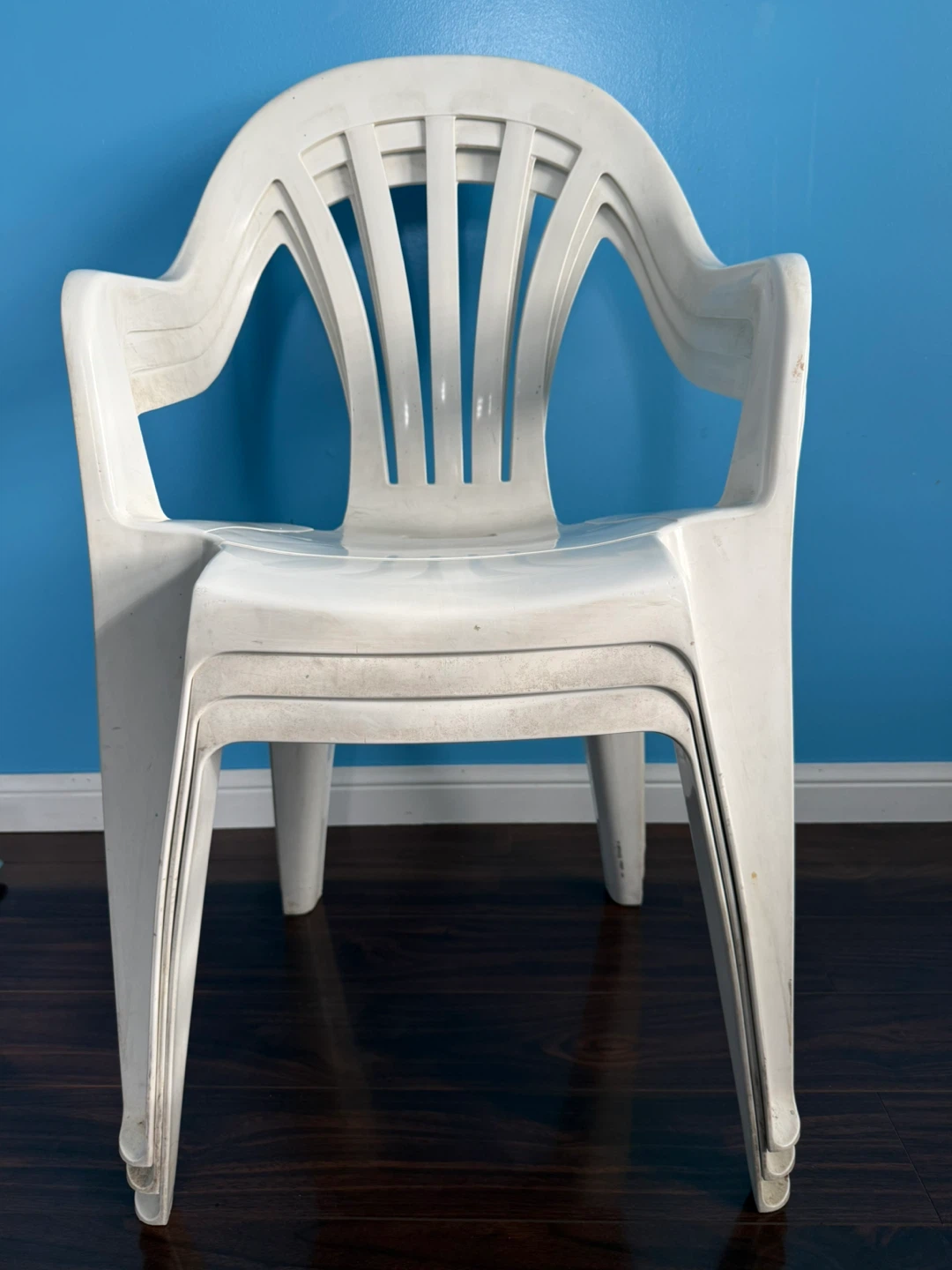 Set of 3 White Plastic Stackable Armchairs - photo 2