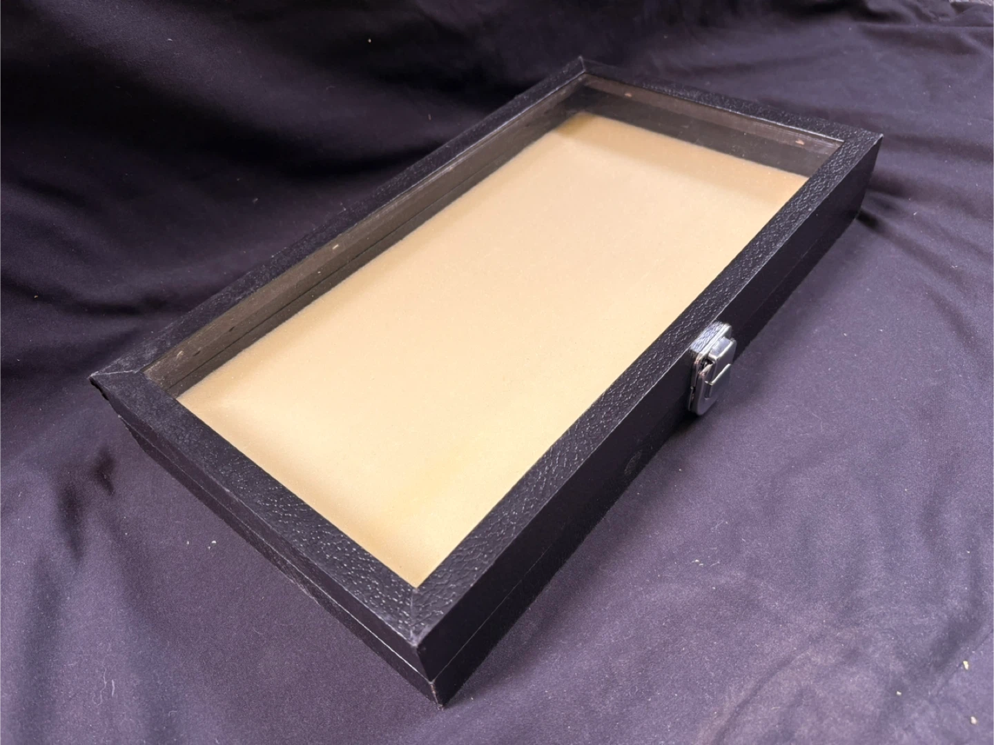Display Case with Hinged Lid and Clasp - photo 5