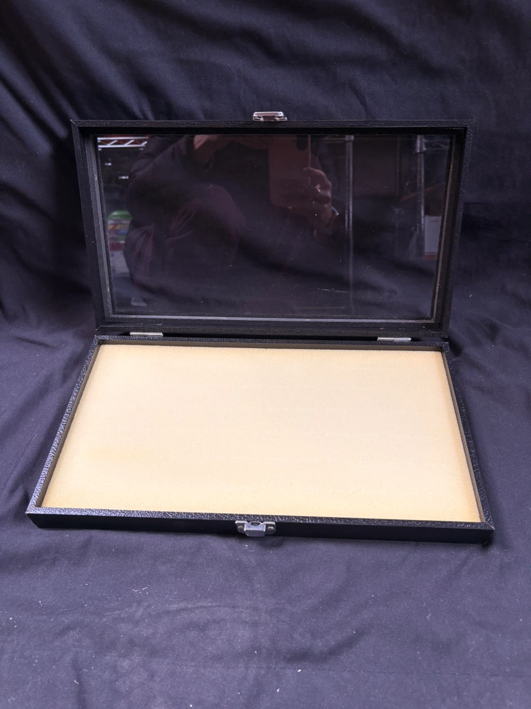 Display Case with Hinged Lid and Clasp - photo 4
