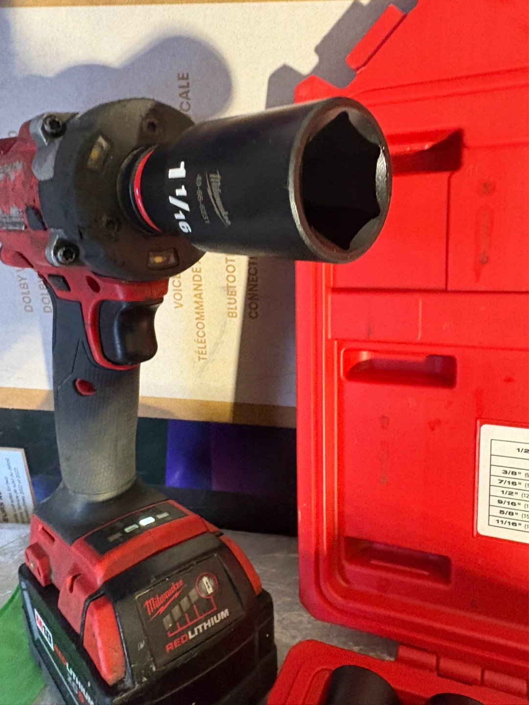 Milwaukee M18 Cordless Impact Wrench Kit