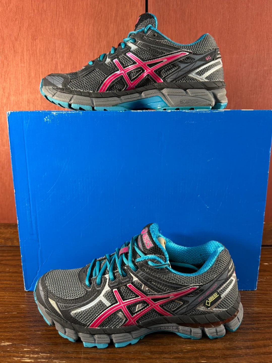 Asics Gel GT-2000 Gore-Tex Running Trail Women Shoes Size US 6