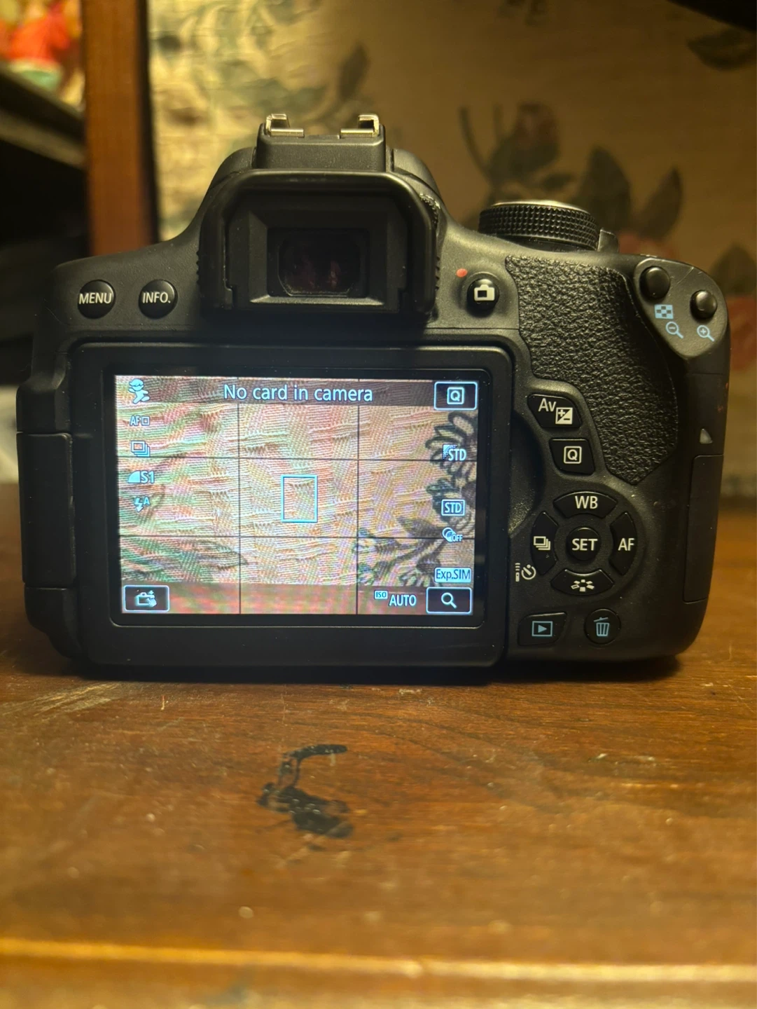 Canon EOS Rebel T6i DSLR Camera with 18-55mm Zoom Lens
