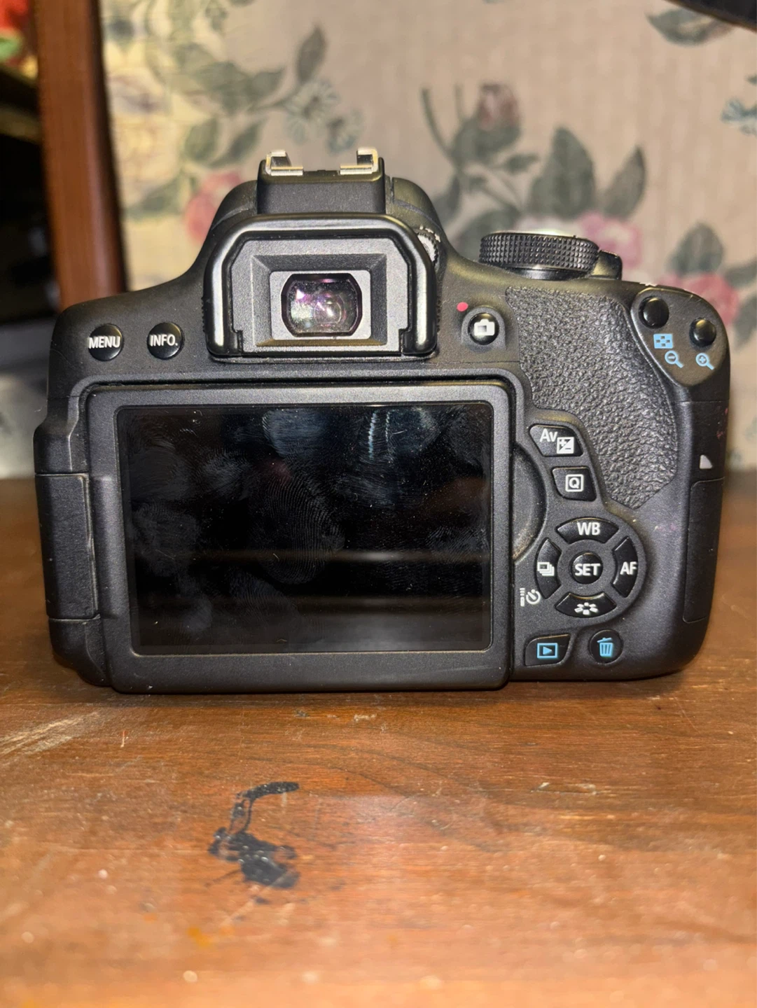 Canon EOS Rebel T6i DSLR Camera with 18-55mm Zoom Lens - photo 5