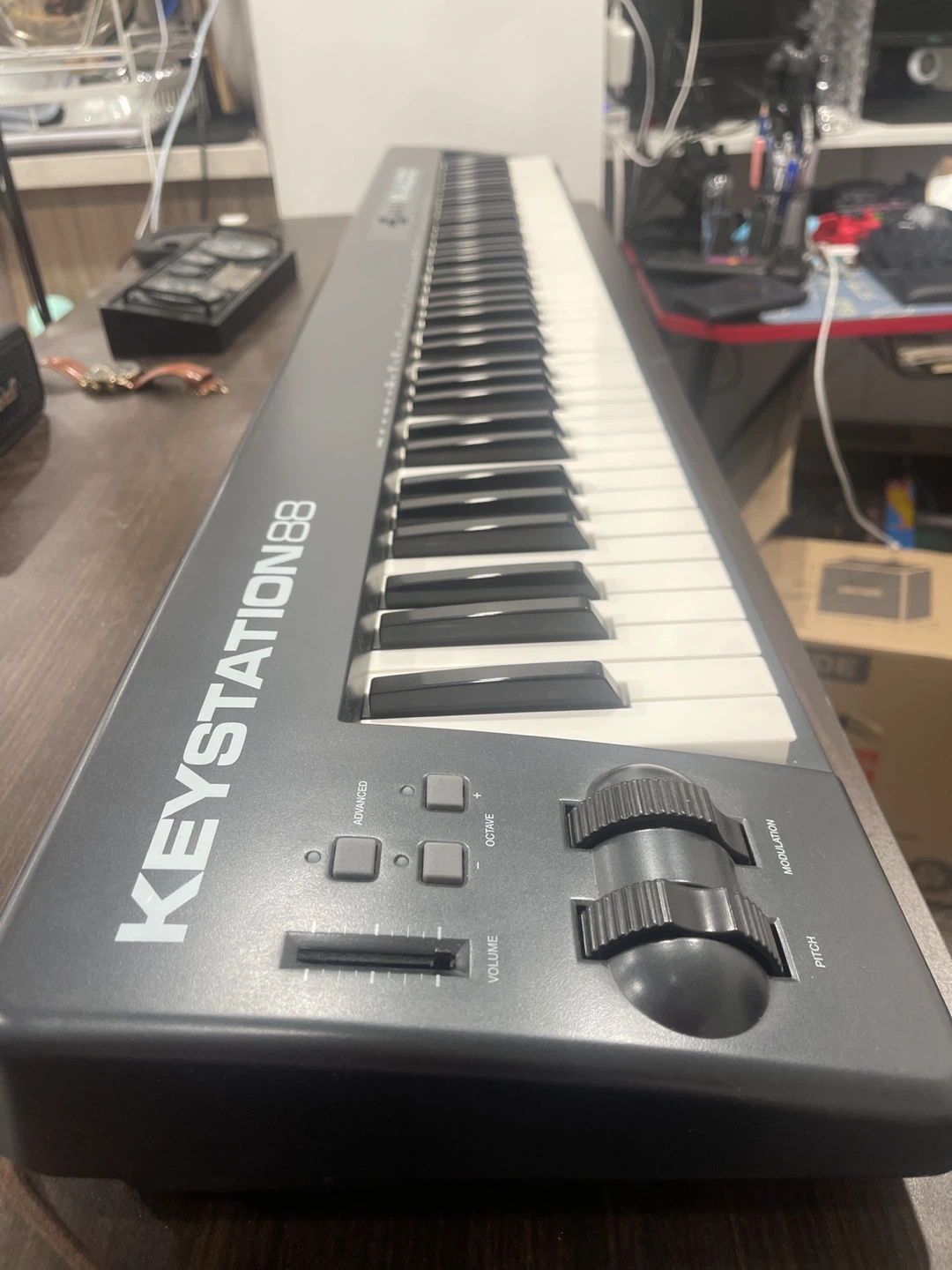 M-Audio Keystation 88 MK2 MIDI Keyboard Controller with Stand - photo 3