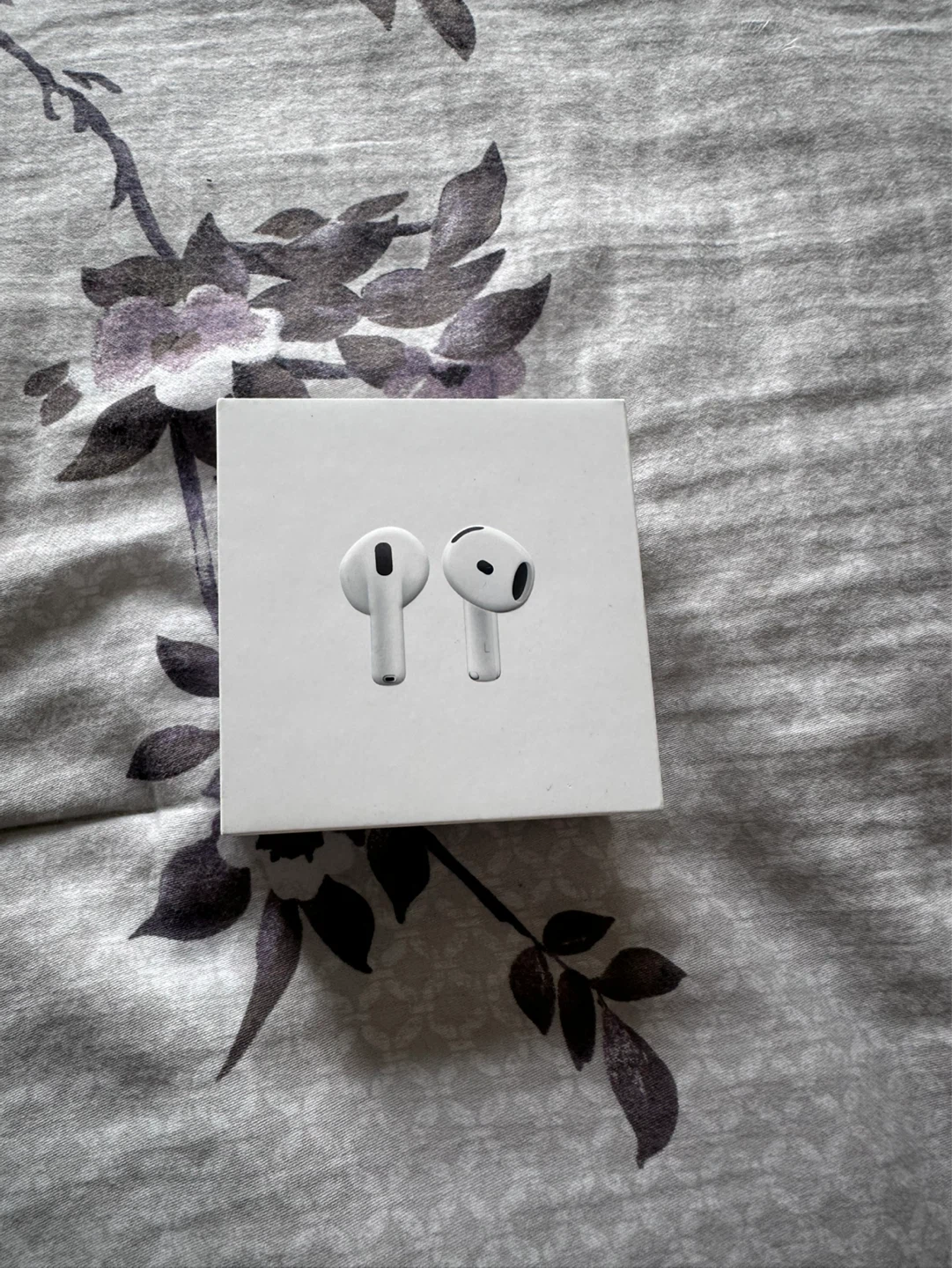 Apple AirPods (3rd generation) with Charging Case