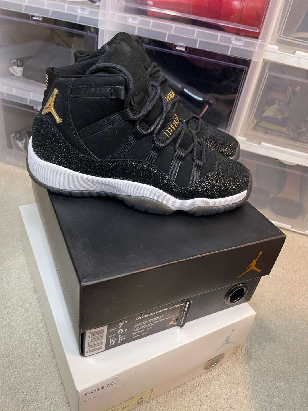 Air Jordan 11 Retro Prem HC GS "Black Gold" Size 6Y