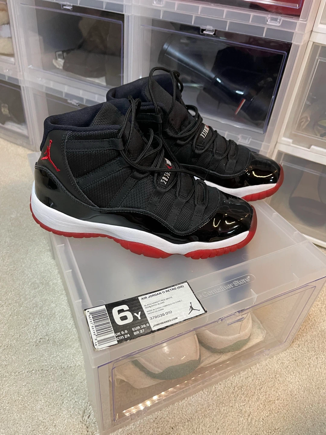 Air Jordan 11 Retro (GS) "Bred" Size 6Y