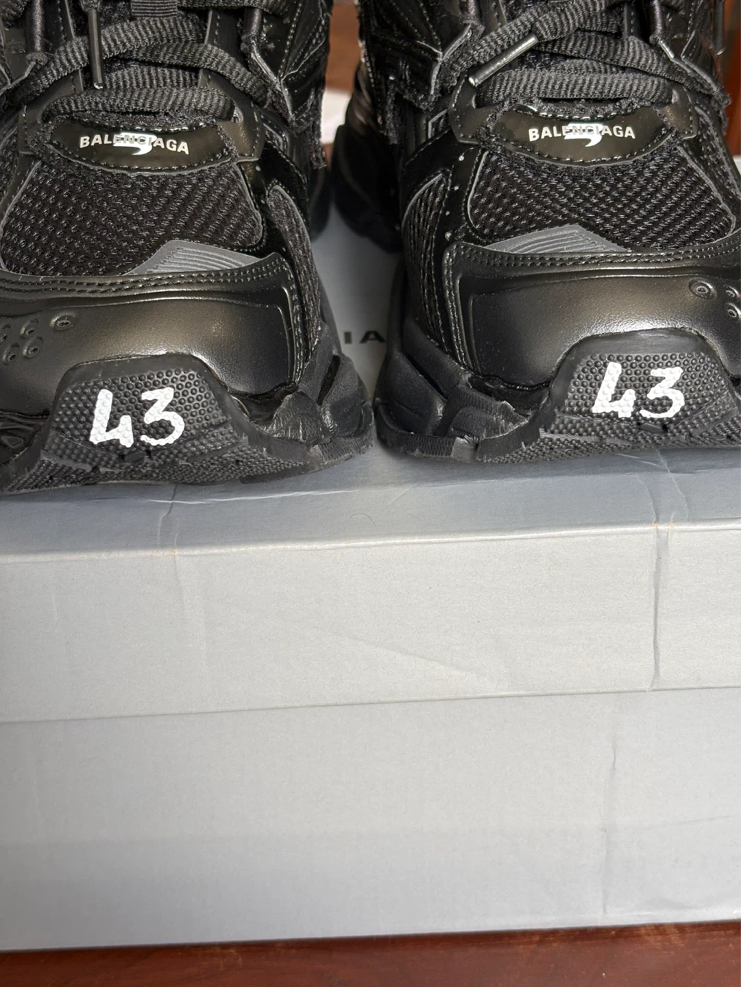 Balenciaga Track 2.0 Sneakers - photo 3
