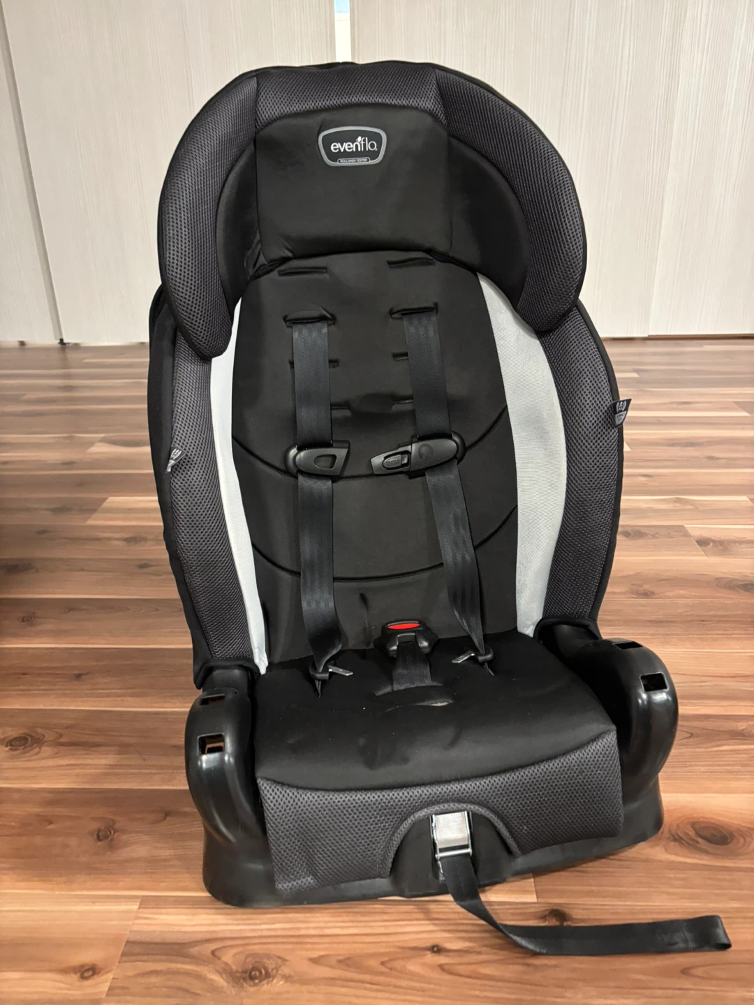 Evenflo Chase Plus 2-in-1 Car Seat