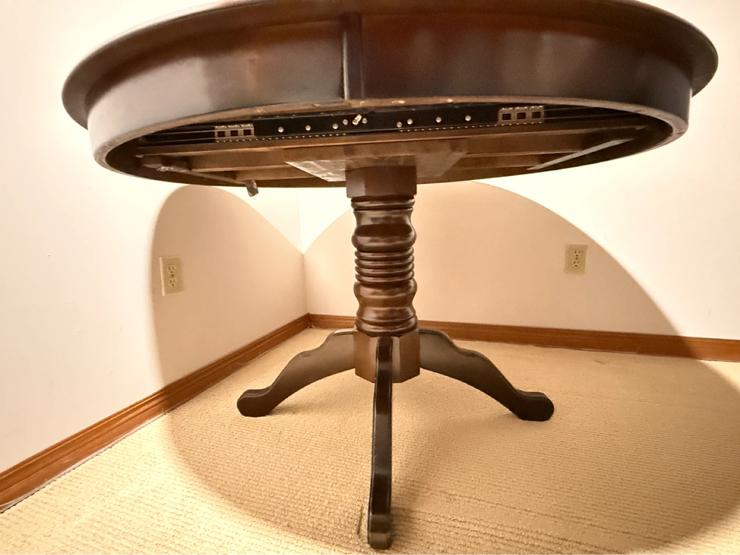 Extendable Dining Table and chairs - photo 2