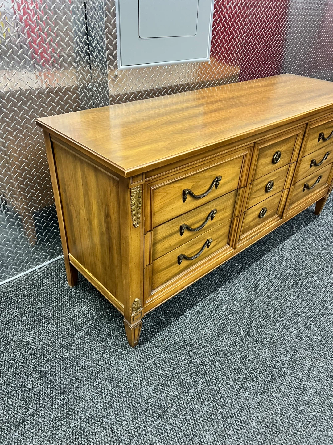 Vintage MCM 9-Drawer Dresser Wood (FREE DELIVERY) - photo 5
