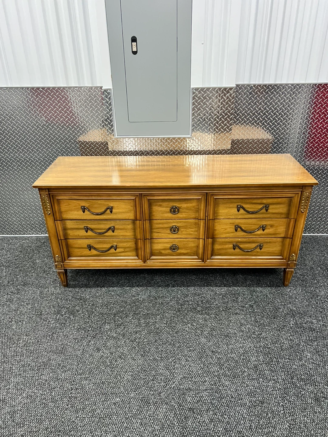 Vintage MCM 9-Drawer Dresser Wood (FREE DELIVERY) - photo 3