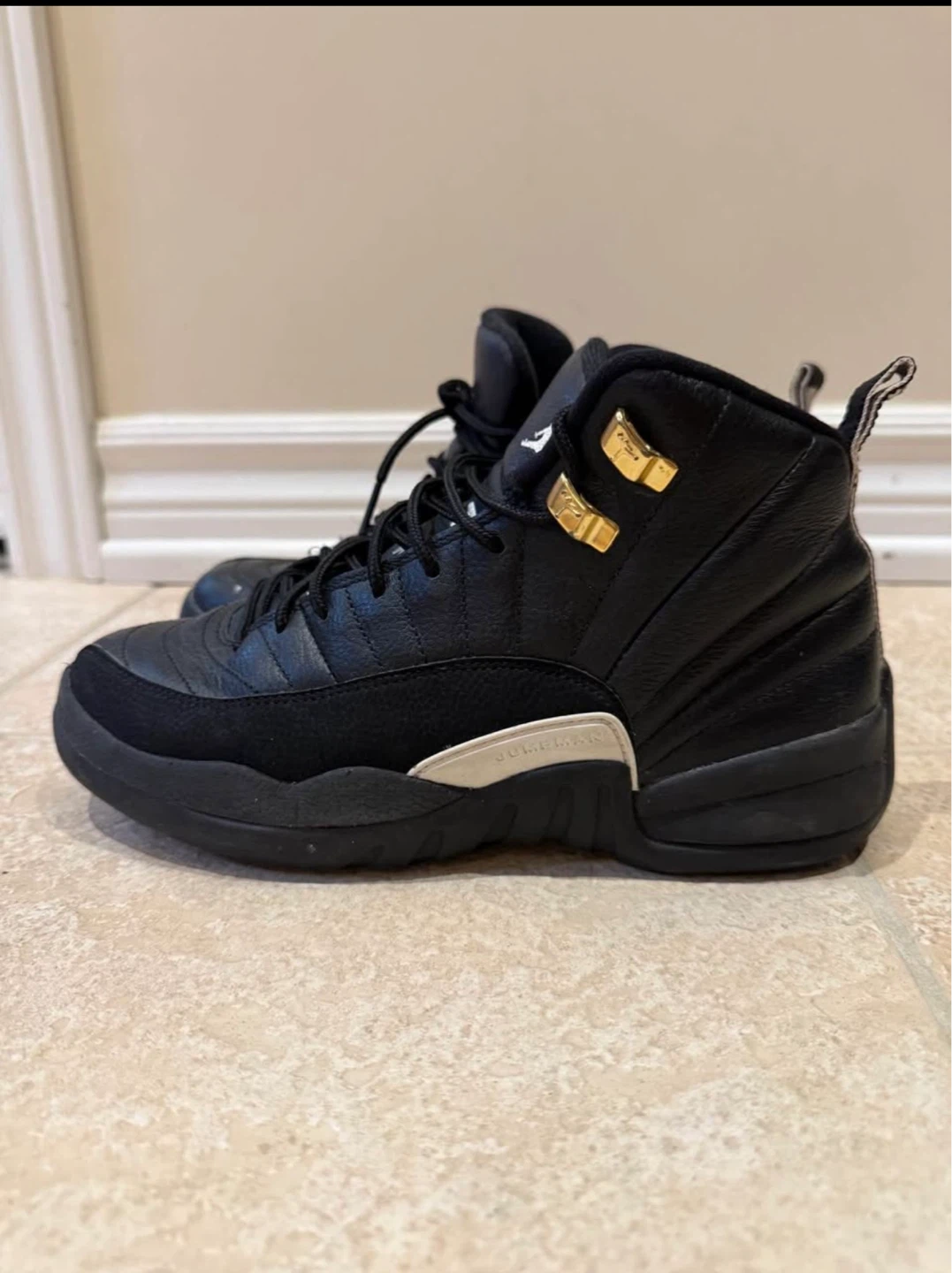 Air Jordan 12 Retro size 6Y