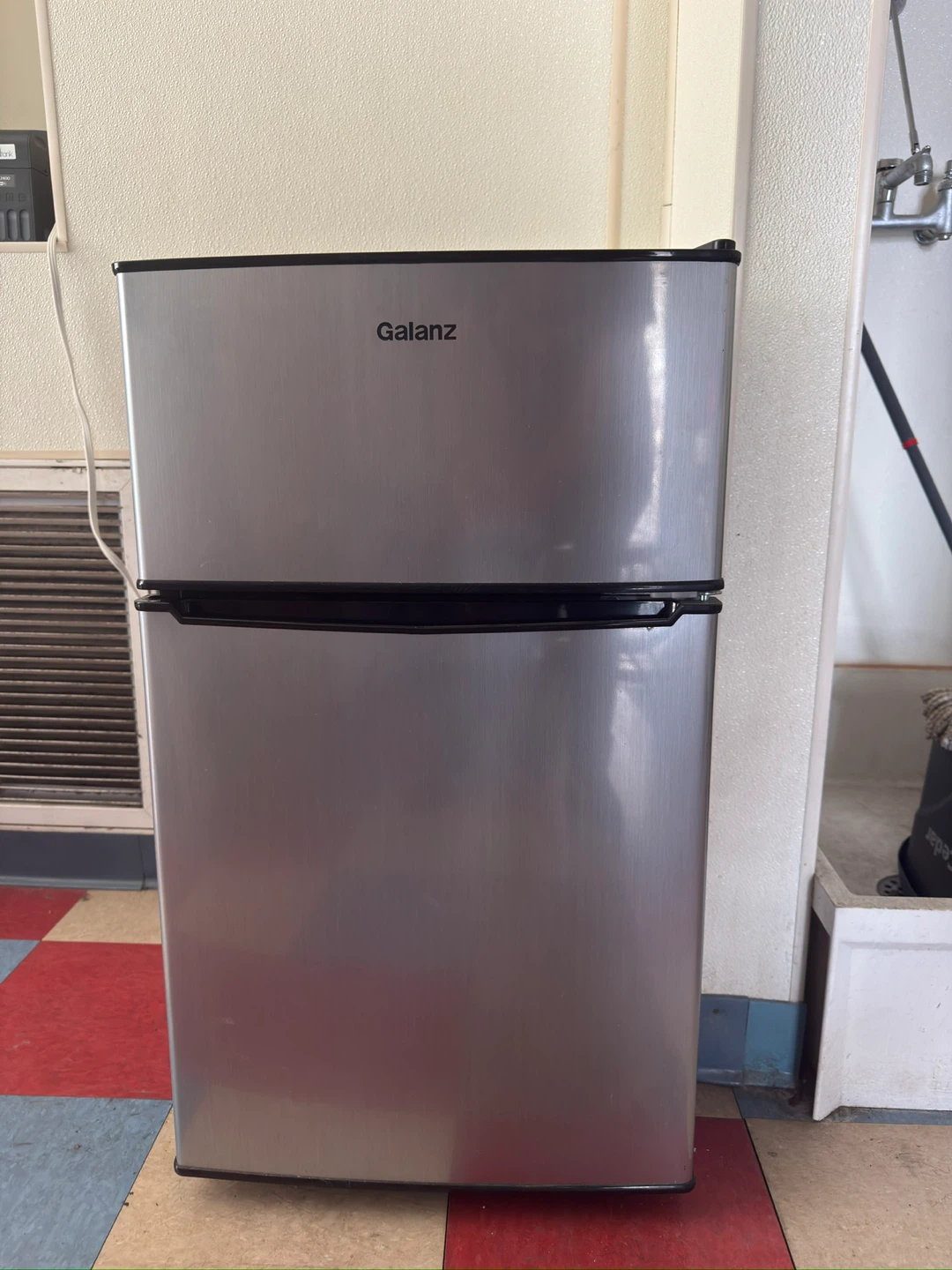 Galanz Mini Fridge