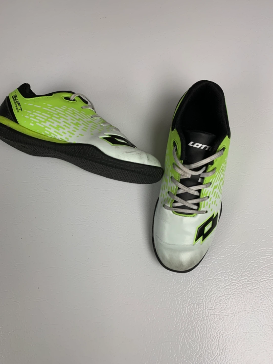 Lotto Swift Indoor Soccer Shoes
