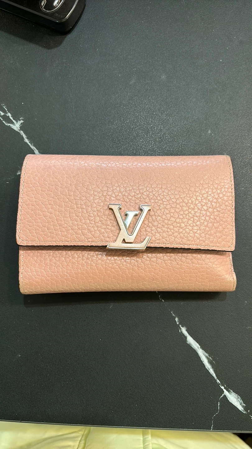 Louis Vuitton Capucines Compact XS Wallet