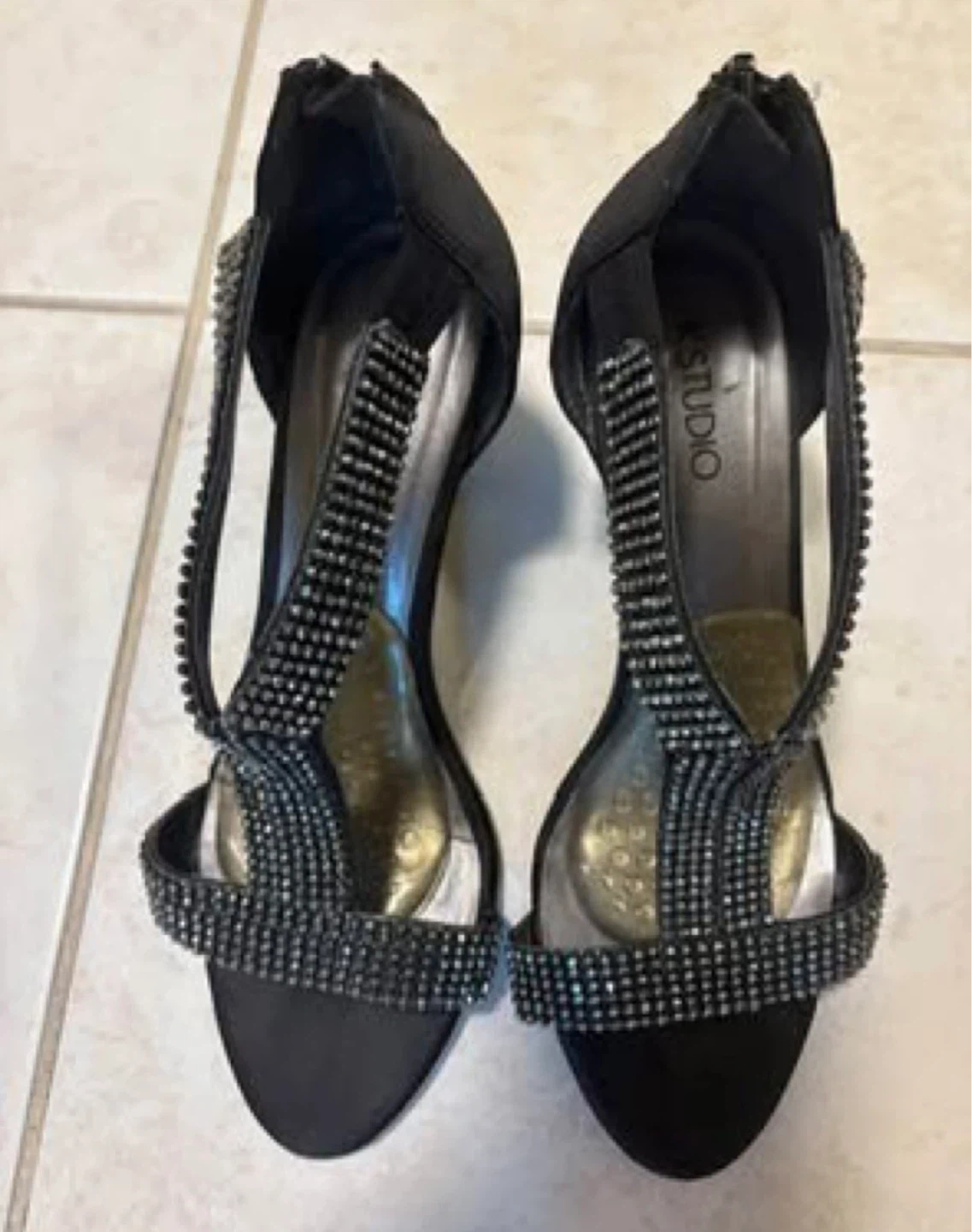 K studio high heels (like new) (Size 7)