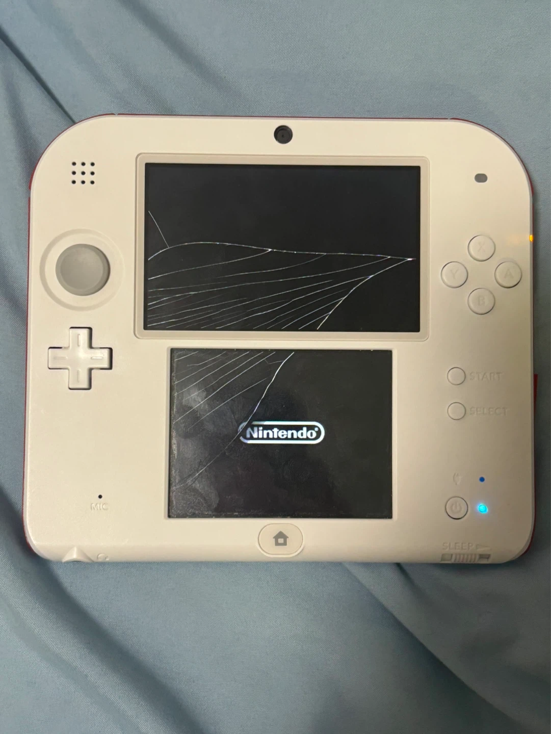 Nintendo 2DS (damaged LCD)