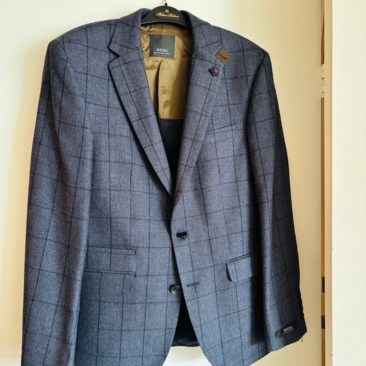 *New* Two $1k DIGEL Men's Blazers, Size 36R and 38R - photo 4