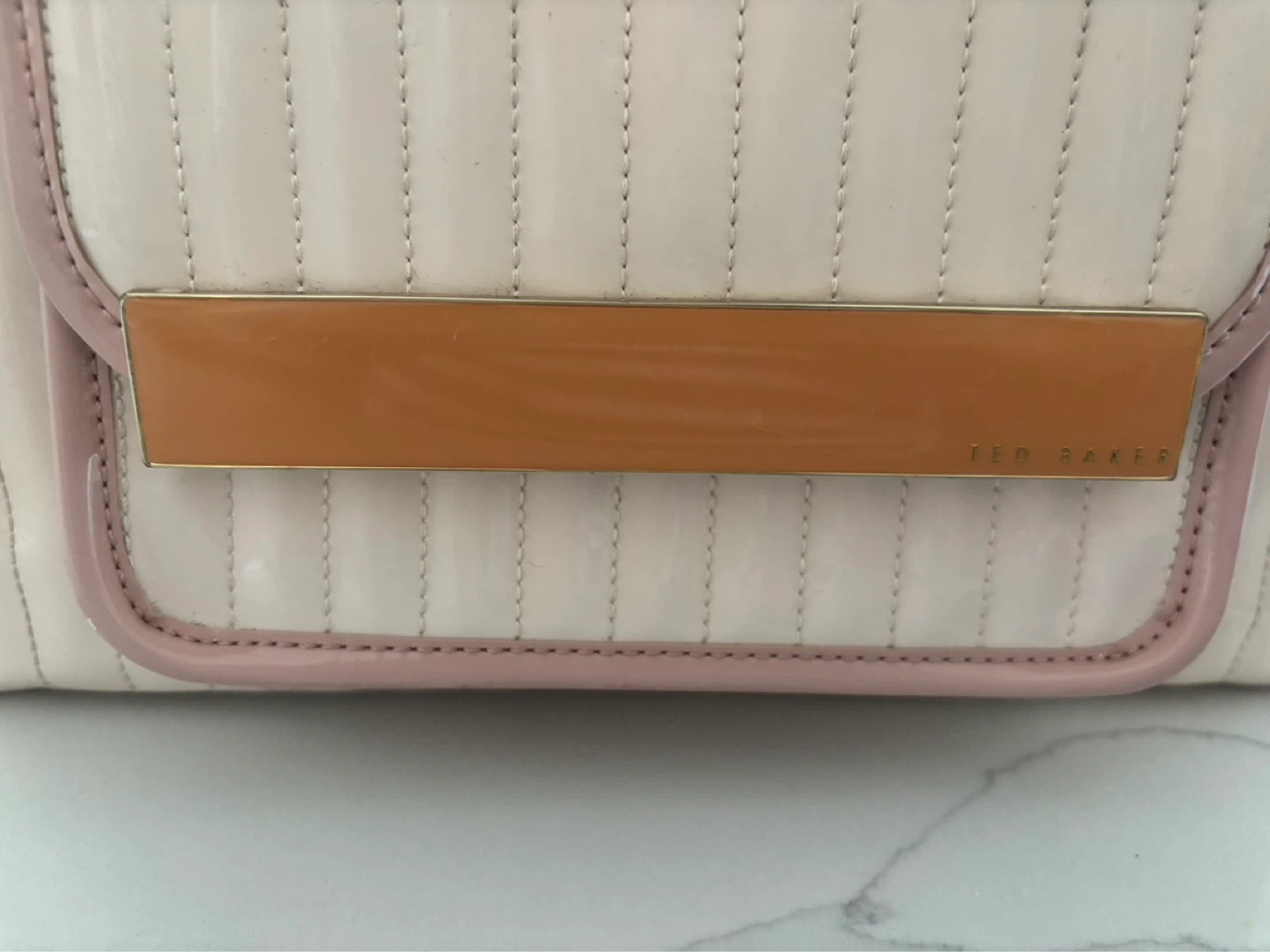 Ted Baker White and Pink Patent Leather Handbag - photo 2