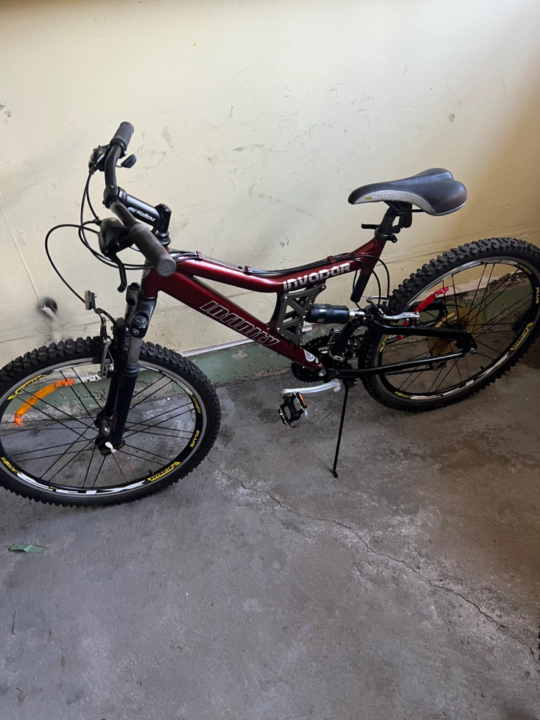 26 inch Infinity Invader Mountain Bike(fairly new) - photo 5