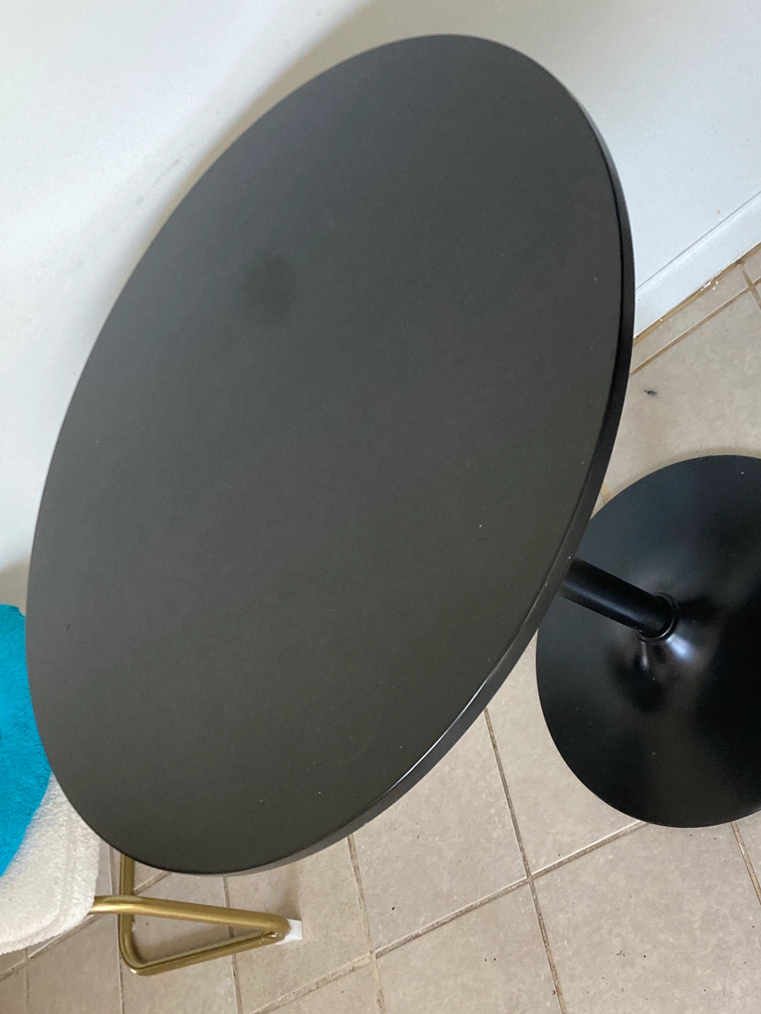 Round Black Side Table - photo 3