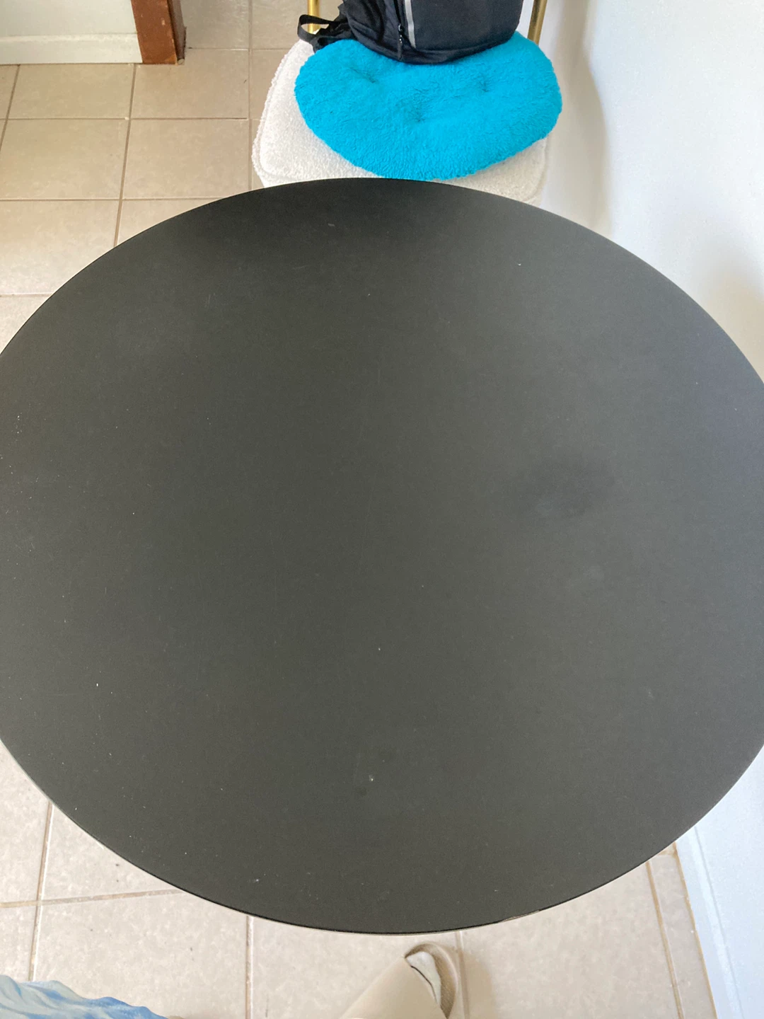Round Black Side Table - photo 2