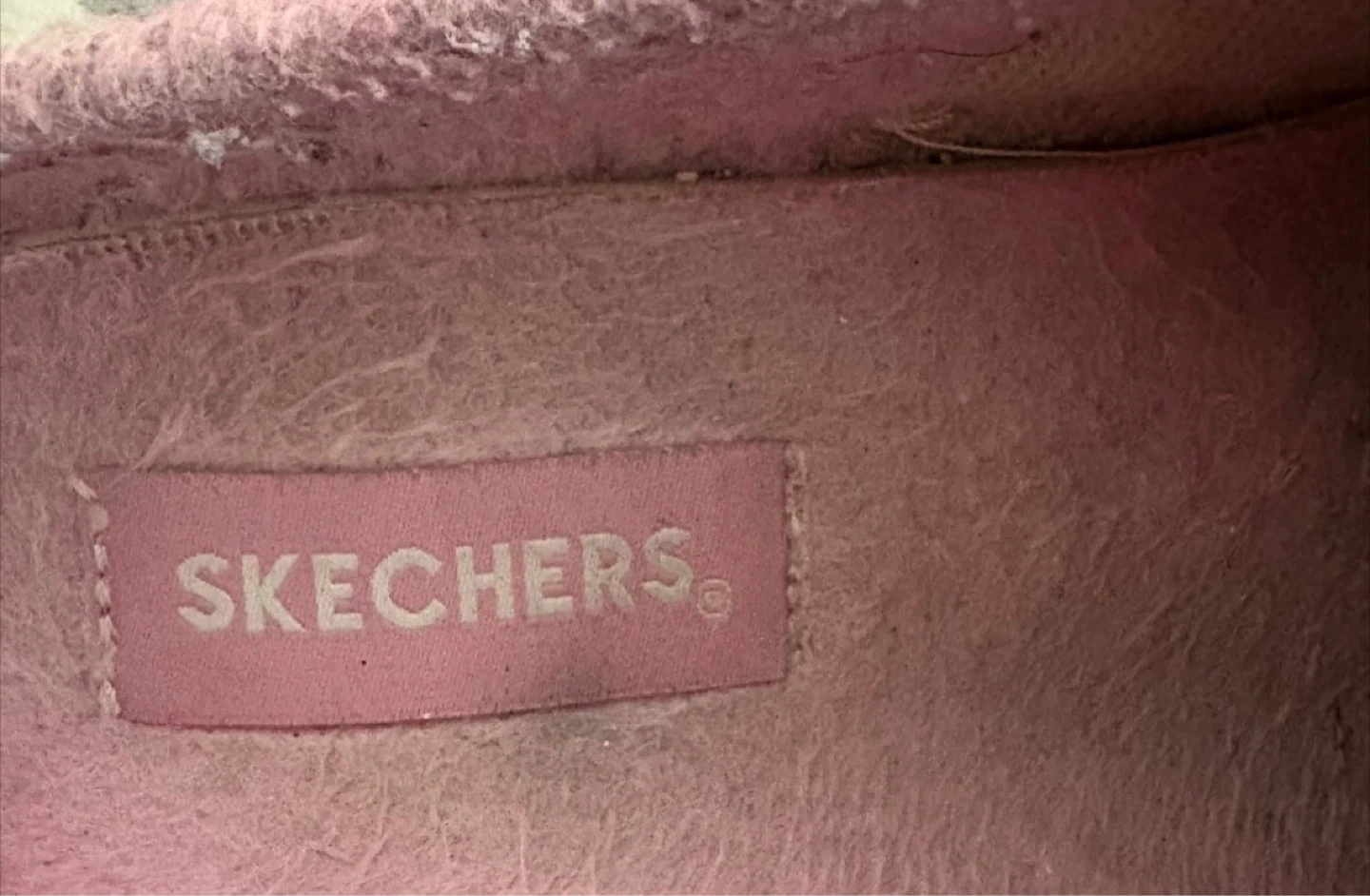 Sketchers shoes (Size 6) - photo 3