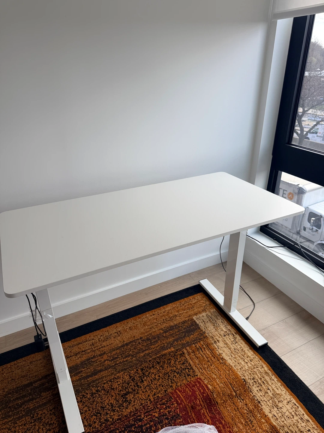 White Adjustable Standing Desk - photo 3