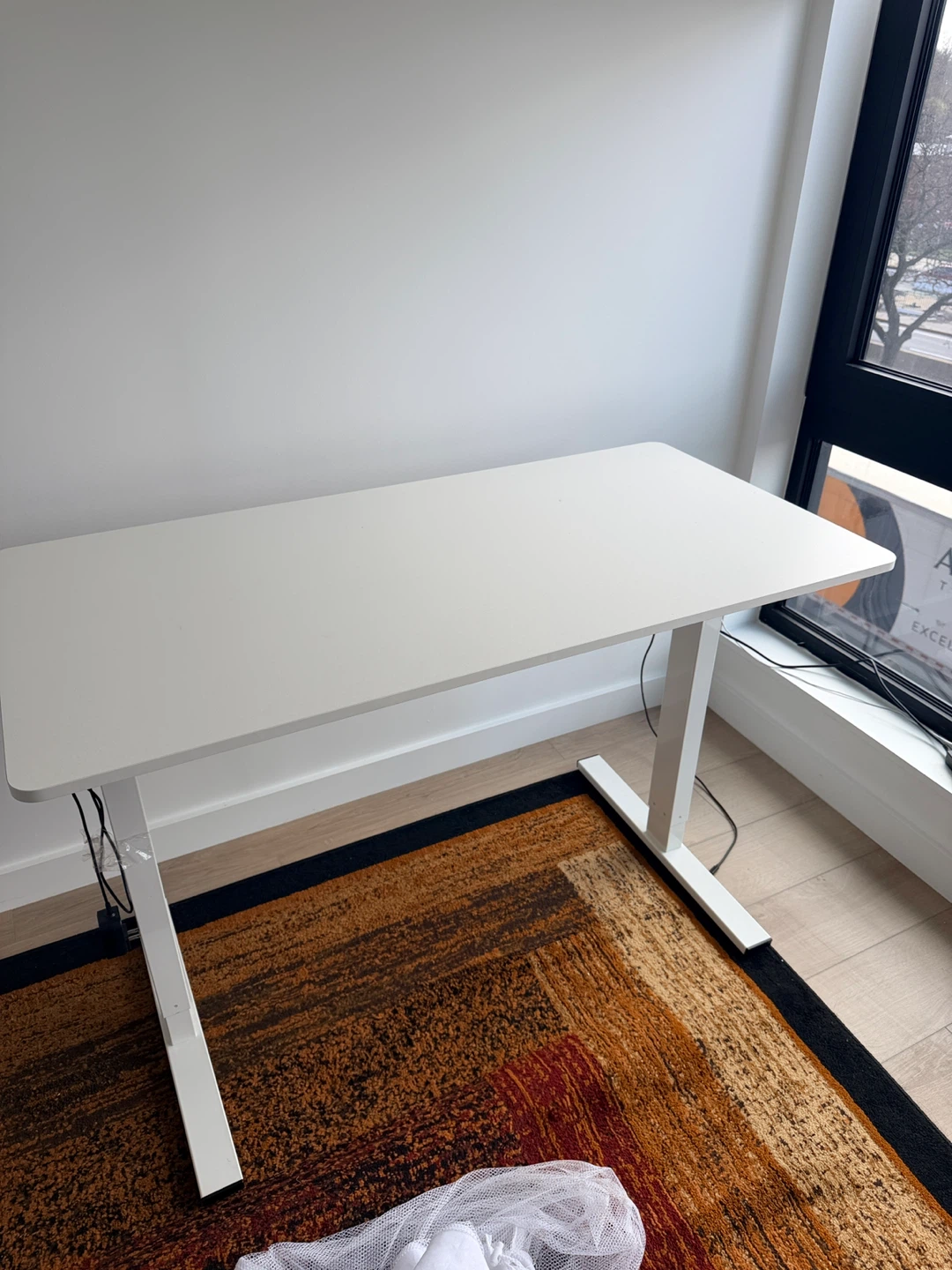 White Adjustable Standing Desk - photo 4