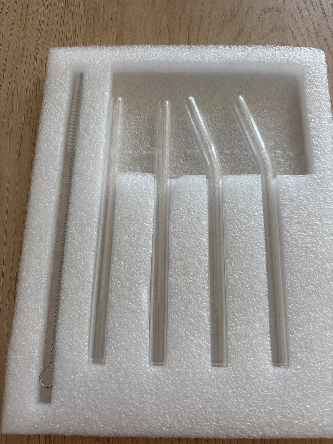Set of 4 Glass Straws with Cleaning Brush
