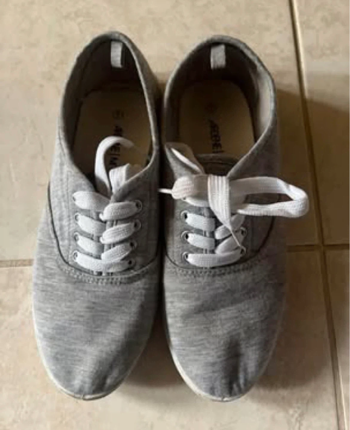Ardene shoes (Barely worn) (Size 7)(Giving away for FREE)