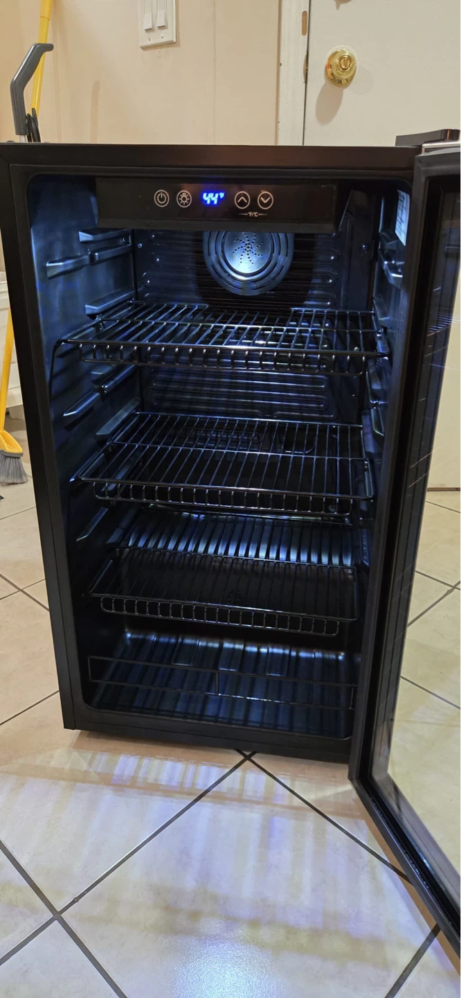 Honeywell Mini Fridge - photo 2