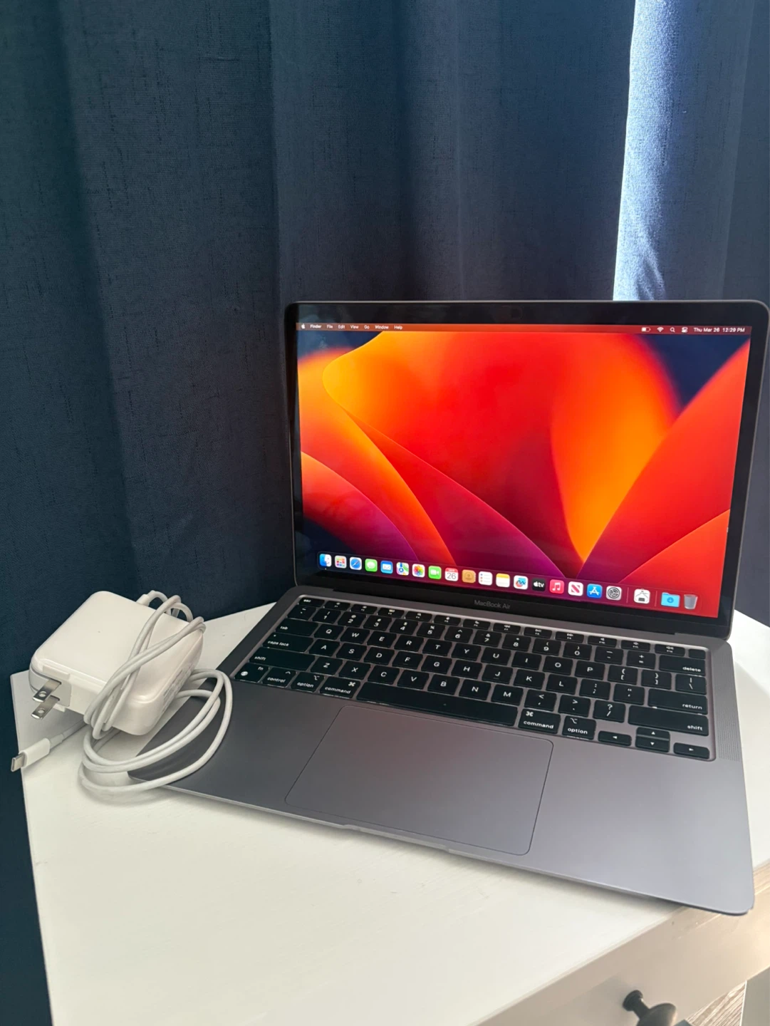 Apple MacBook Air (M1, 2020) - Space Grey