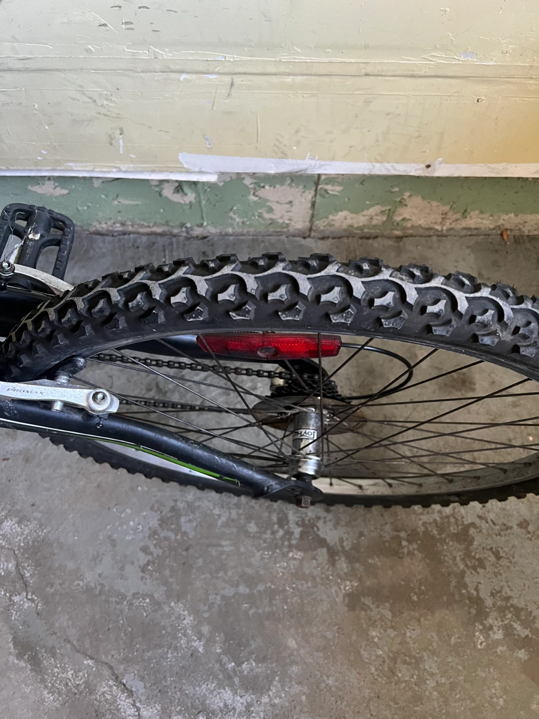 26” dual shock Supercycle Hooligan Mountain Bike - Green - photo 4