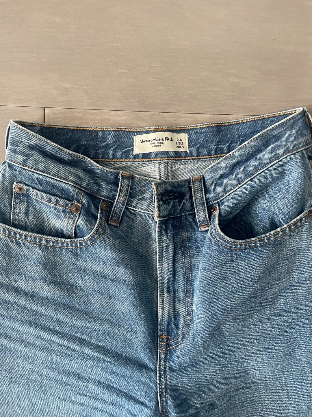 Abercrombie Petite High Rise Loose Jeans