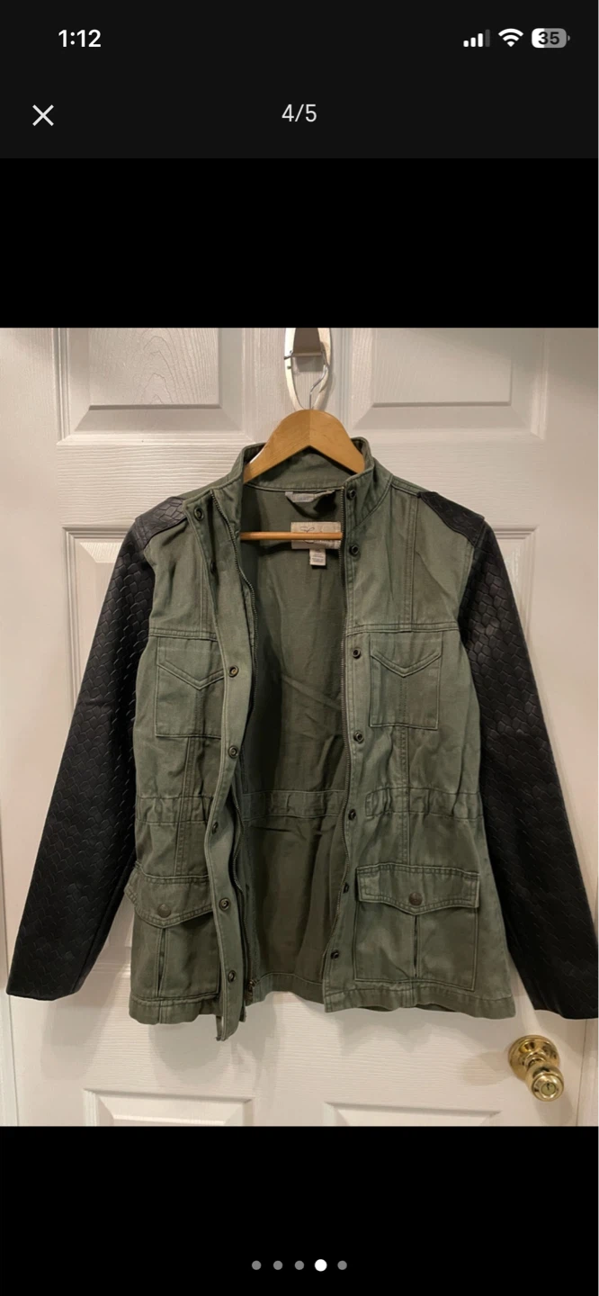 LEVI’S Jacket – NEW – Women’s Small (Loose fit) - photo 4