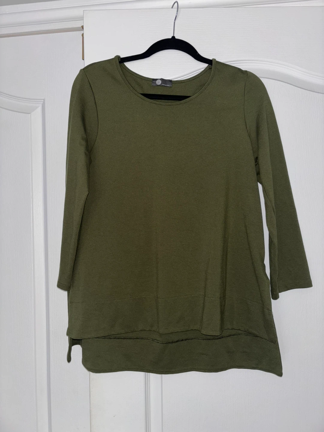 M Made in Italy Olive Green crewneck tunic top - photo 5