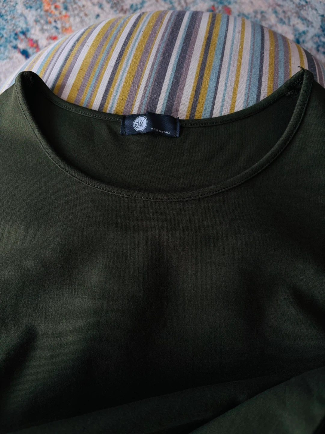 M Made in Italy Olive Green crewneck tunic top - photo 3