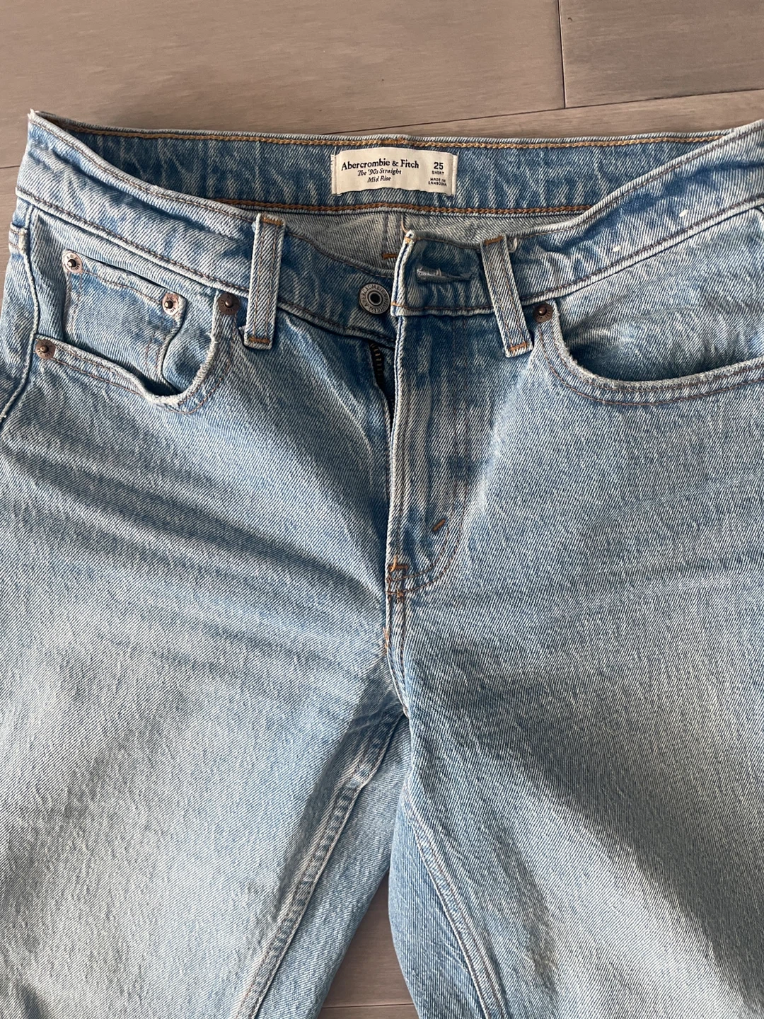 Abercrombie & Fitch Petite Sized Jeans - photo 2