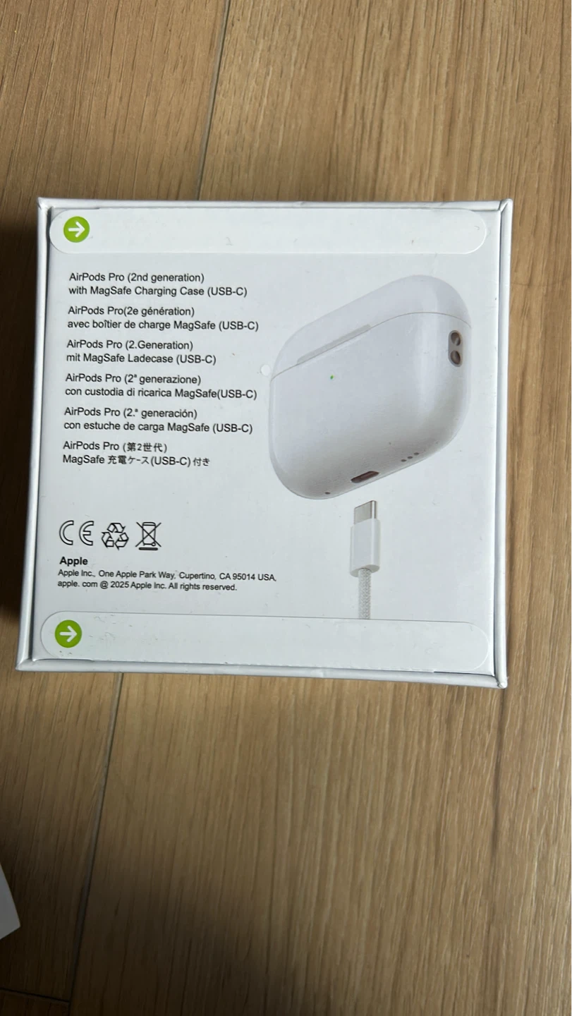 Apple AirPods Pro (2nd generation) with MagSafe Charging Case - photo 2