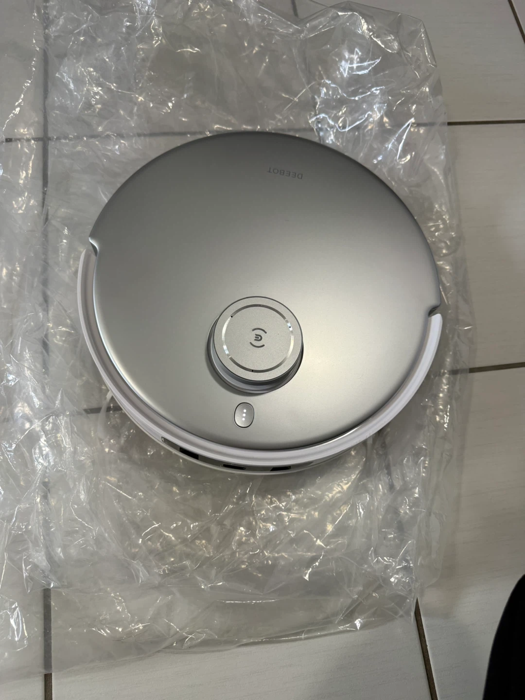 ECOVACS DEEBOT T20 OMNI ROBOT VACUUM - photo 5