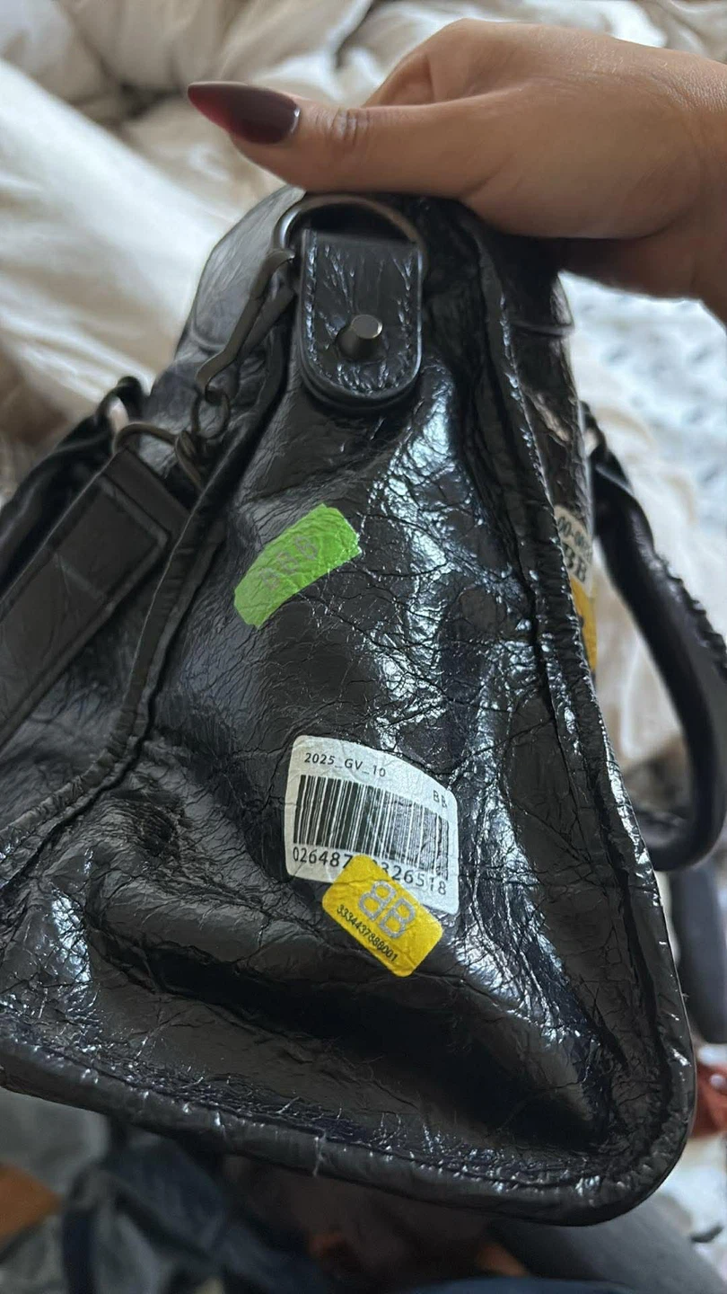 Black Leather city bag - photo 2