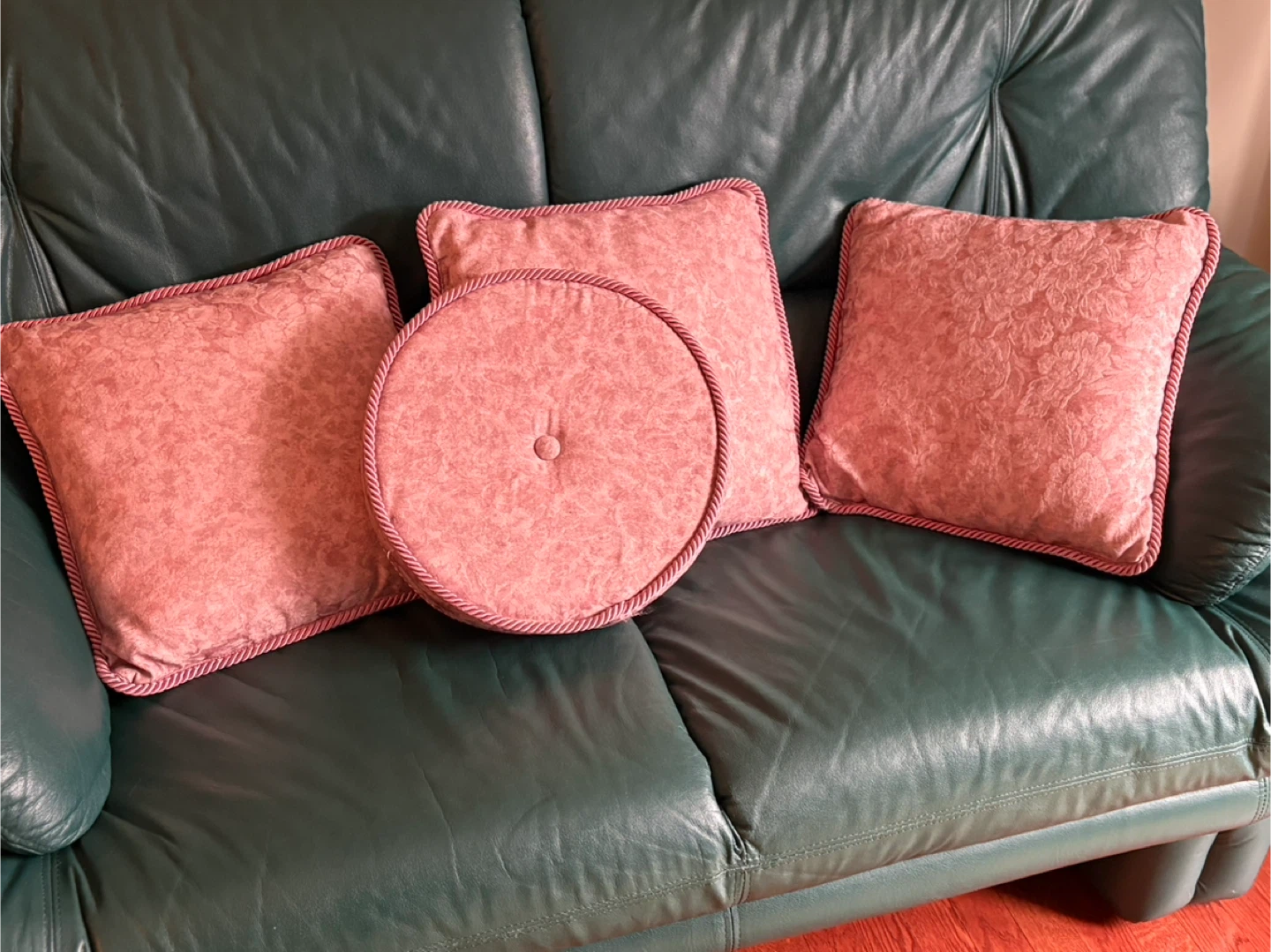 Set of 4 Pink Decorative Throw Pillows - photo 3