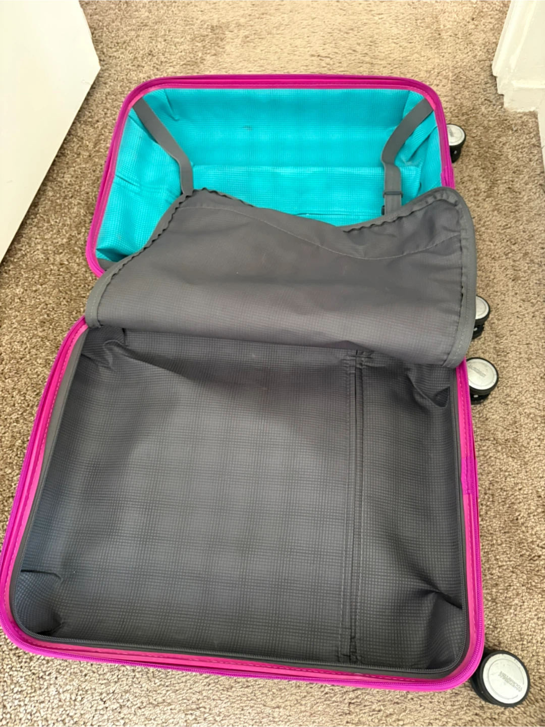 American Tourister Rolling Suitcase - Pink - photo 5